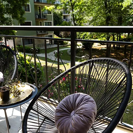 Family One-bedroom With Kitchen * Святые Константин и Елена