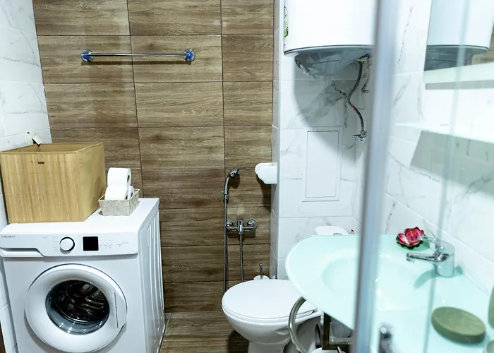 Family One-bedroom With Kitchen * Aziz Konstantin ve Elena