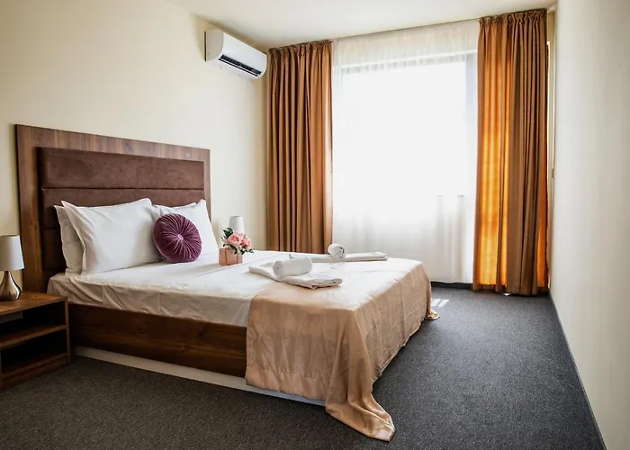 Family One-bedroom With Kitchen アパート